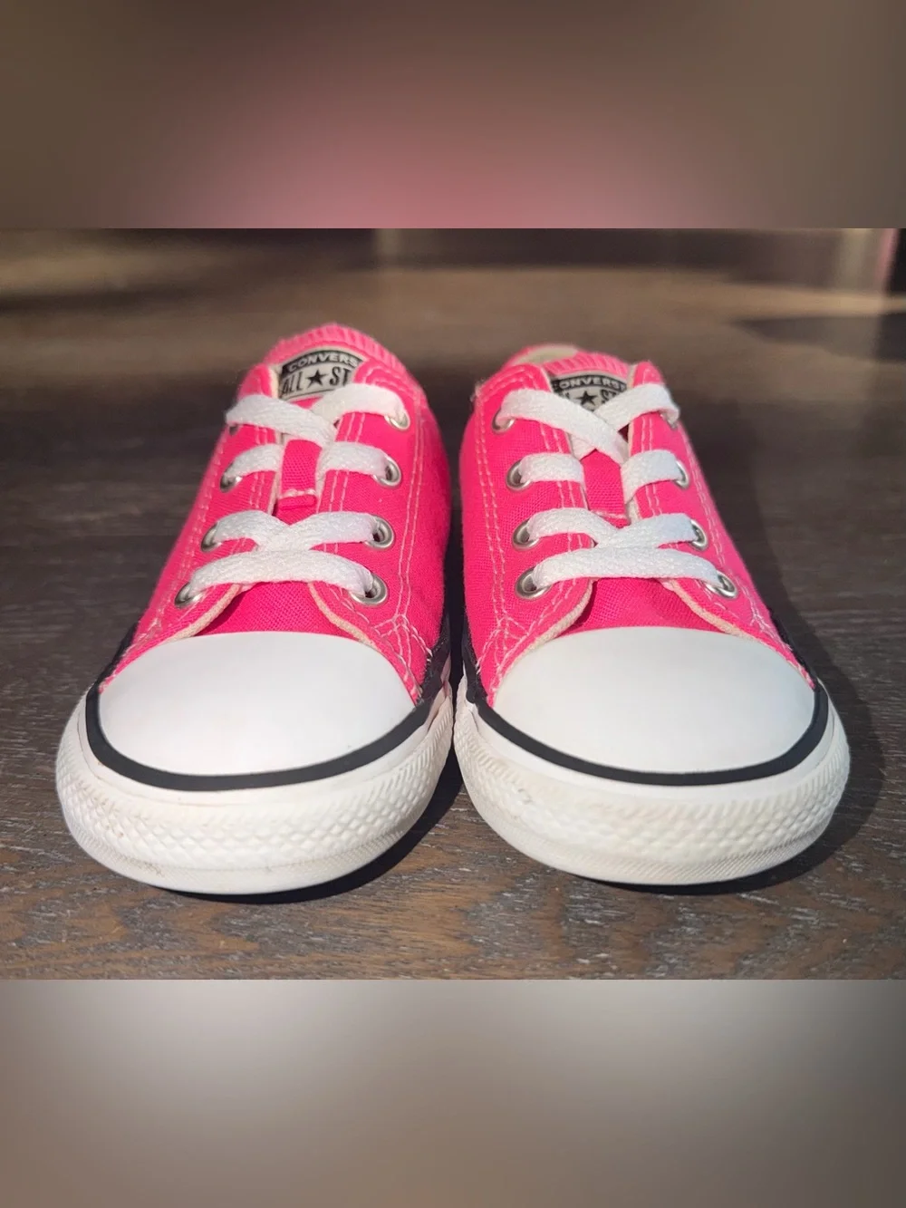 Hot Pink Converse All Star Chuck Taylor Low Top Sneakers size 7